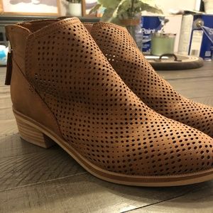 Madden Booties Size 7